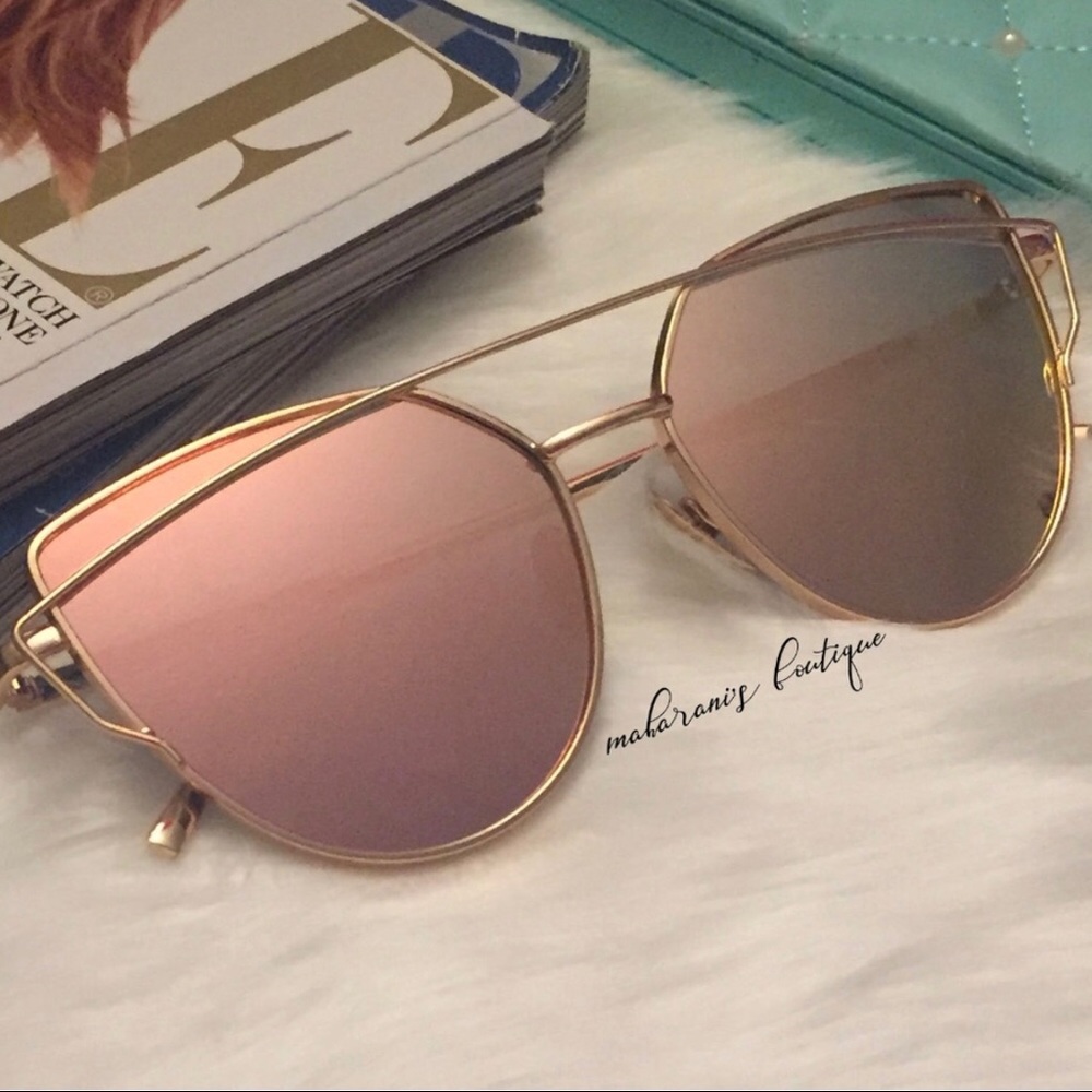 Rose gold cat frames. Mirrored Sunglasses